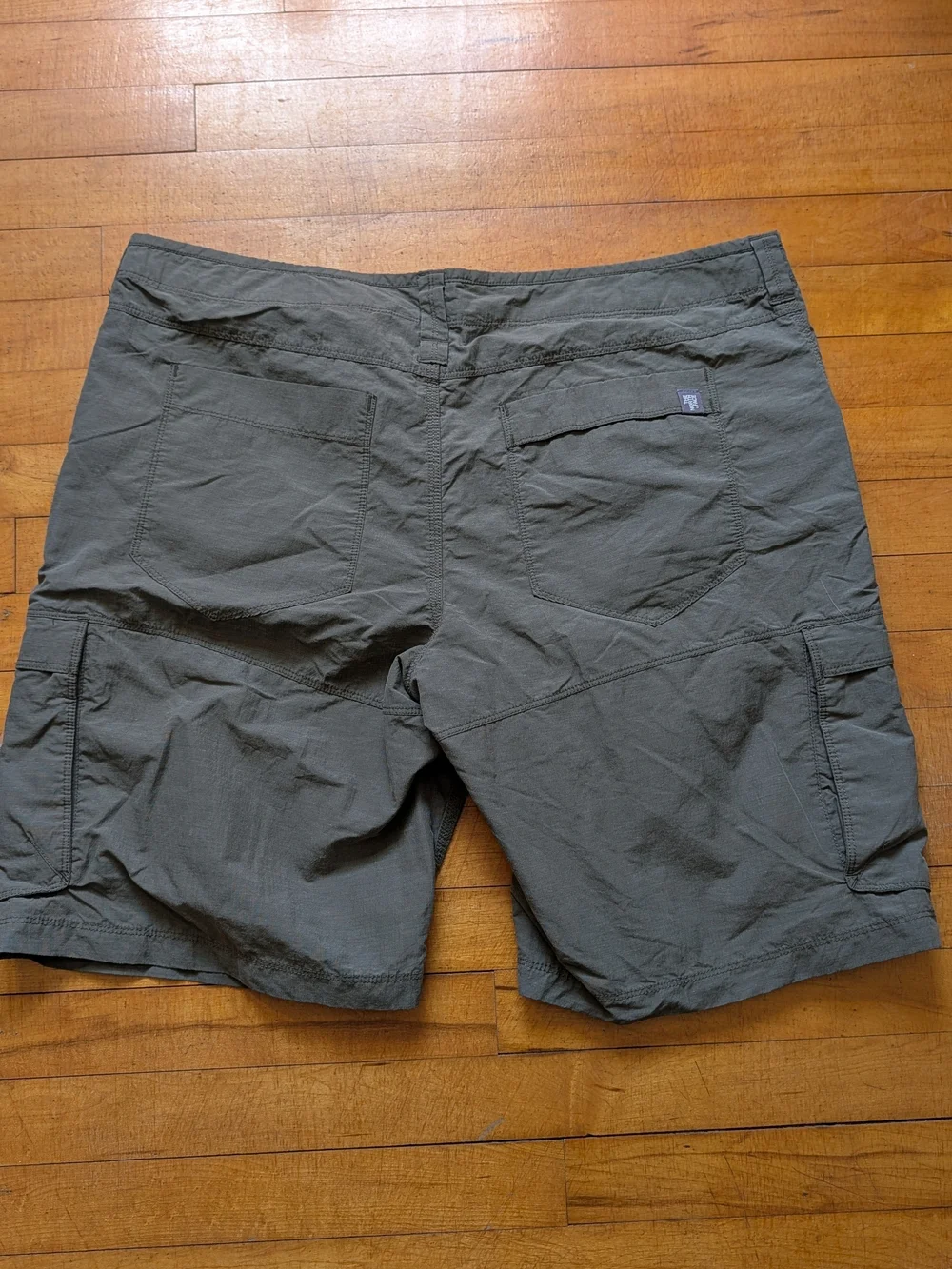 North Face Men's Casual Cargo Shorts in Olive Green